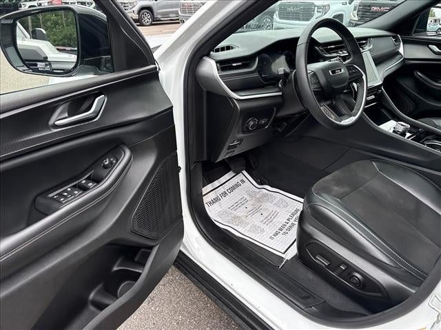 2023 Jeep Grand Cherokee L Altitude X 4x4