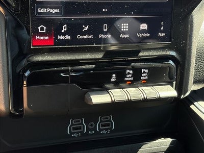 2025 RAM 1500 Laramie Crew Cab 4x4 5'7" Box