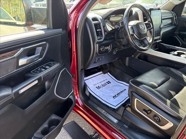2020 RAM 1500 Laramie Crew Cab 4x4 5'7" Box