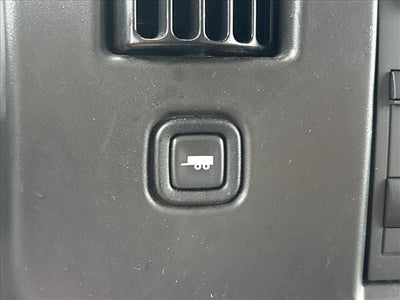 2025 Chevrolet Express Passenger 1LT