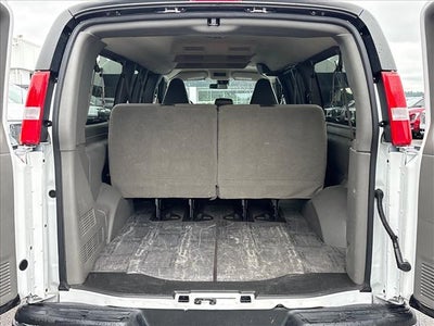2025 Chevrolet Express Passenger 1LT