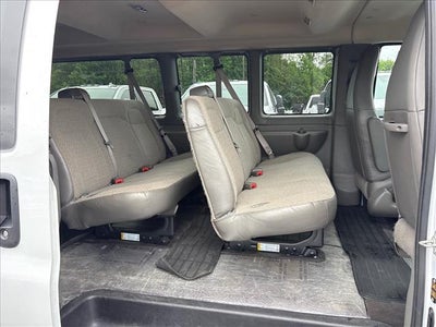 2025 Chevrolet Express Passenger 1LT