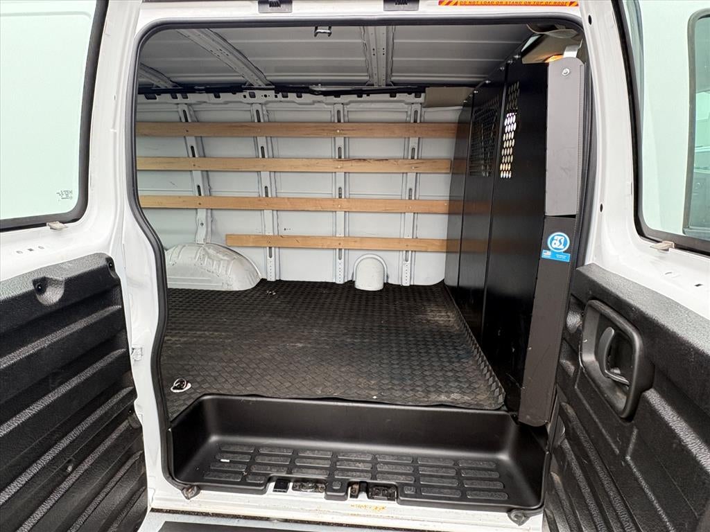 2024 Chevrolet Express Cargo 2500 WT