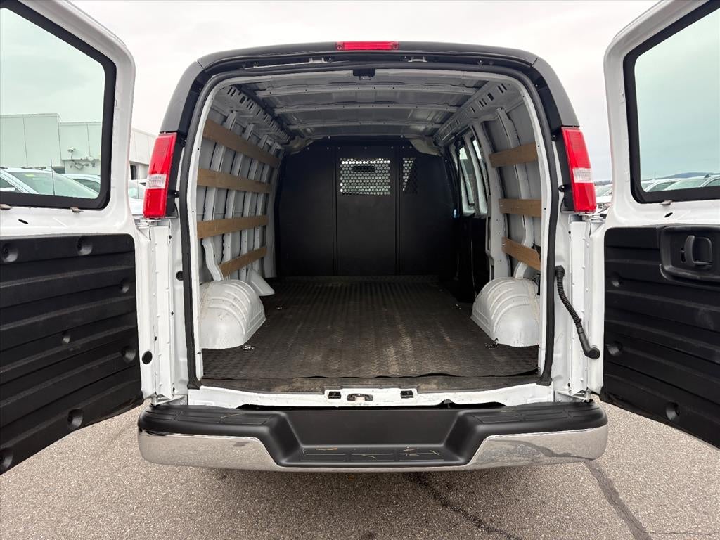 2024 Chevrolet Express Cargo 2500 WT