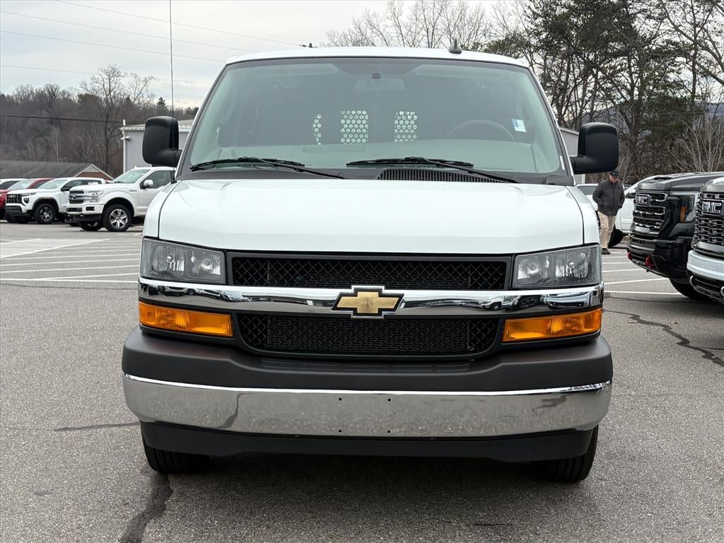 2024 Chevrolet Express Cargo 2500 WT