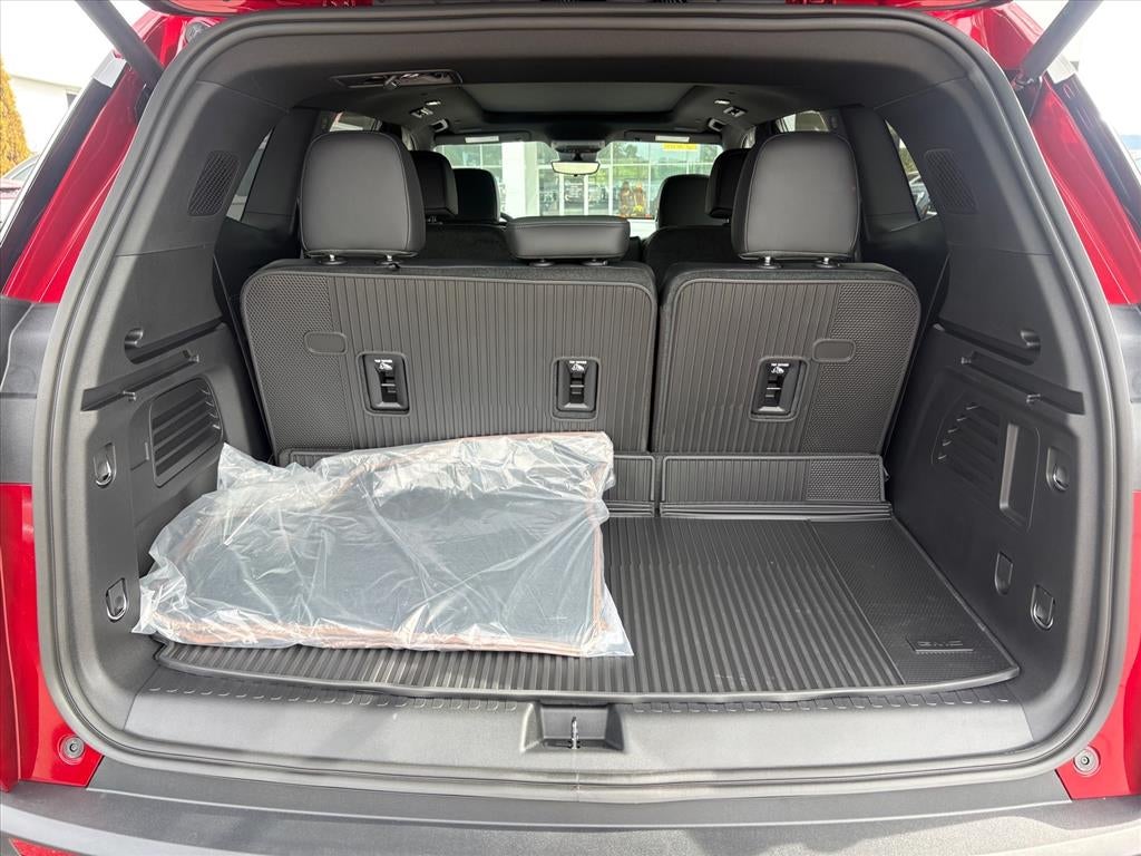 2027 GMC Acadia AT4