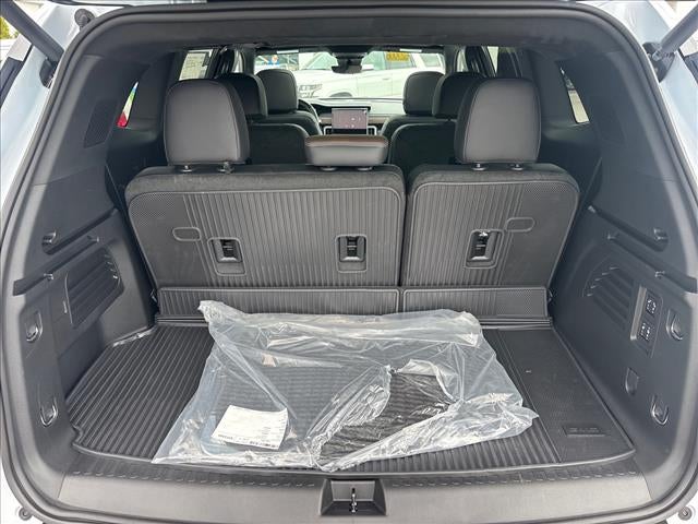 2027 GMC Acadia Denali Ultimate