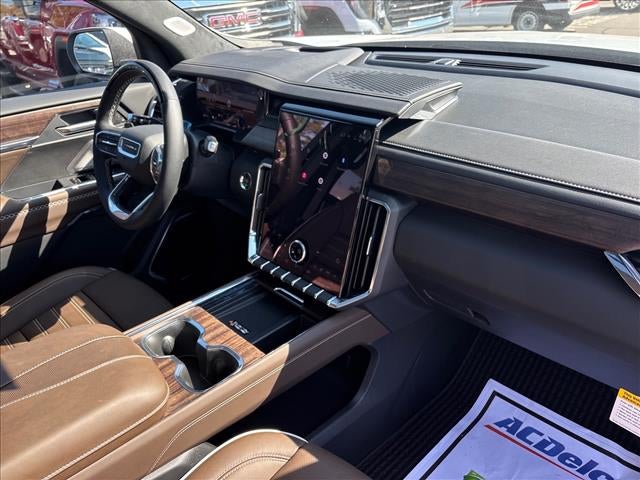 2027 GMC Acadia Denali Ultimate