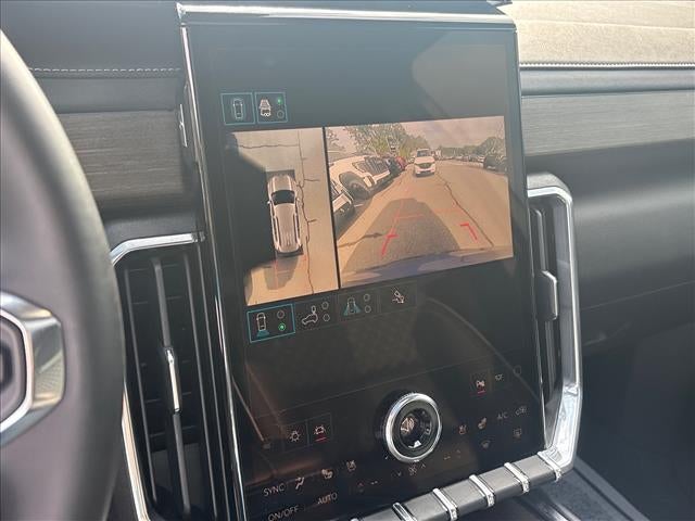 2024 GMC Acadia Denali - Photo 15