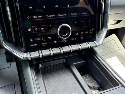 2024 GMC Acadia AT4