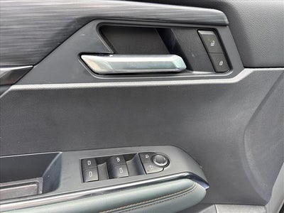2025 GMC Acadia AT4