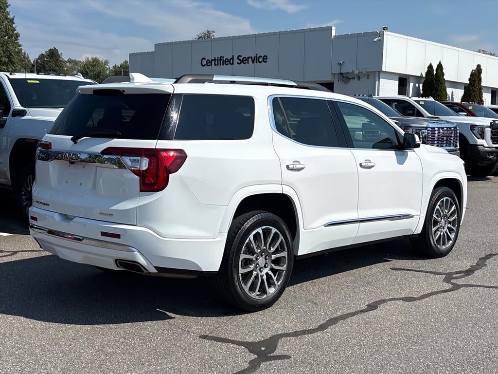2023 GMC Acadia Denali