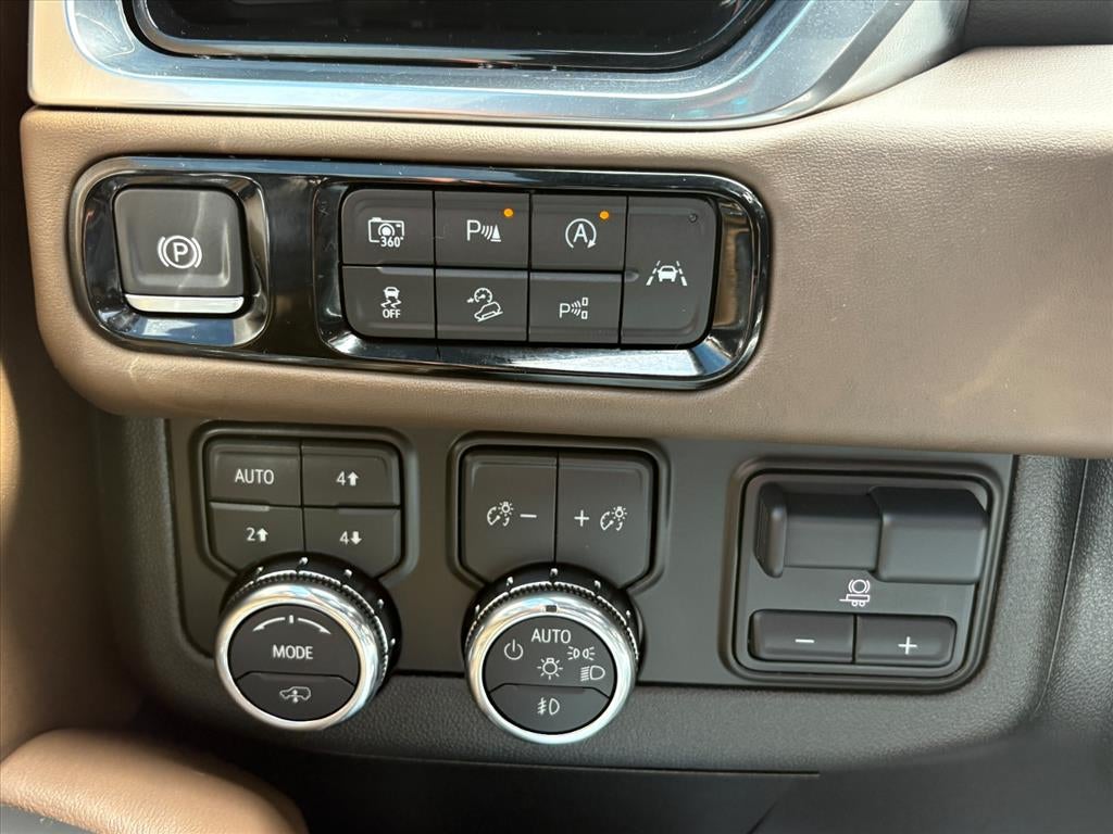 2025 GMC Yukon Denali Ultimate