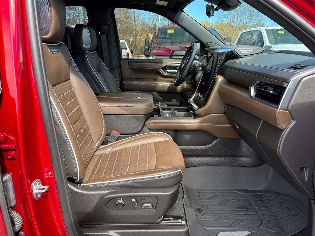 2025 GMC Yukon Denali Ultimate