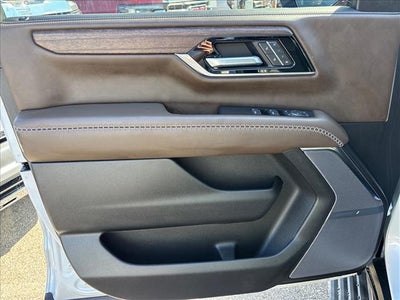 2025 GMC Yukon Denali Ultimate