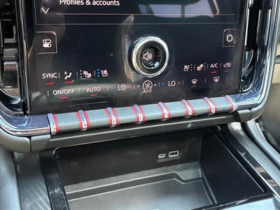 2025 GMC Yukon XL AT4
