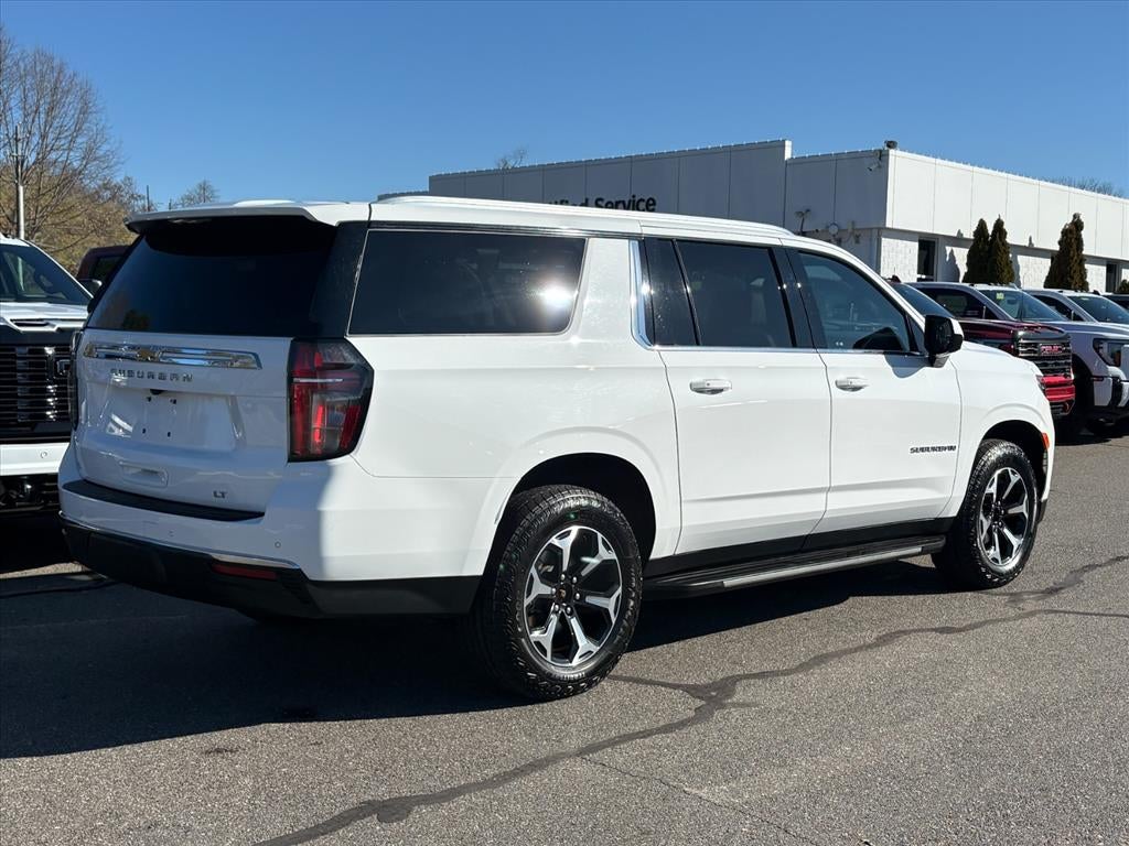 2024 Chevrolet Suburban LT
