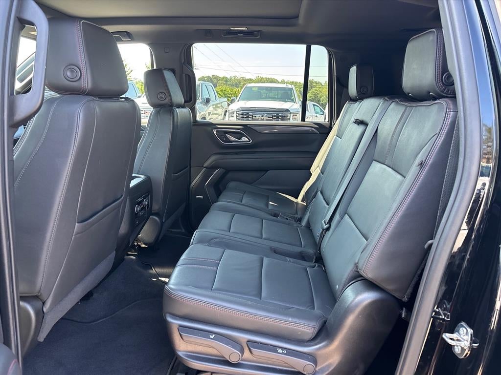 2023 Chevrolet Suburban RST