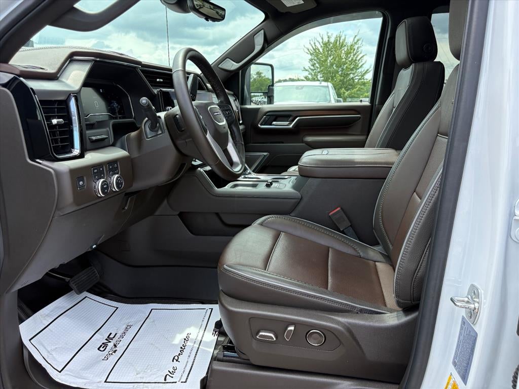 2025 GMC Sierra 2500 HD Denali
