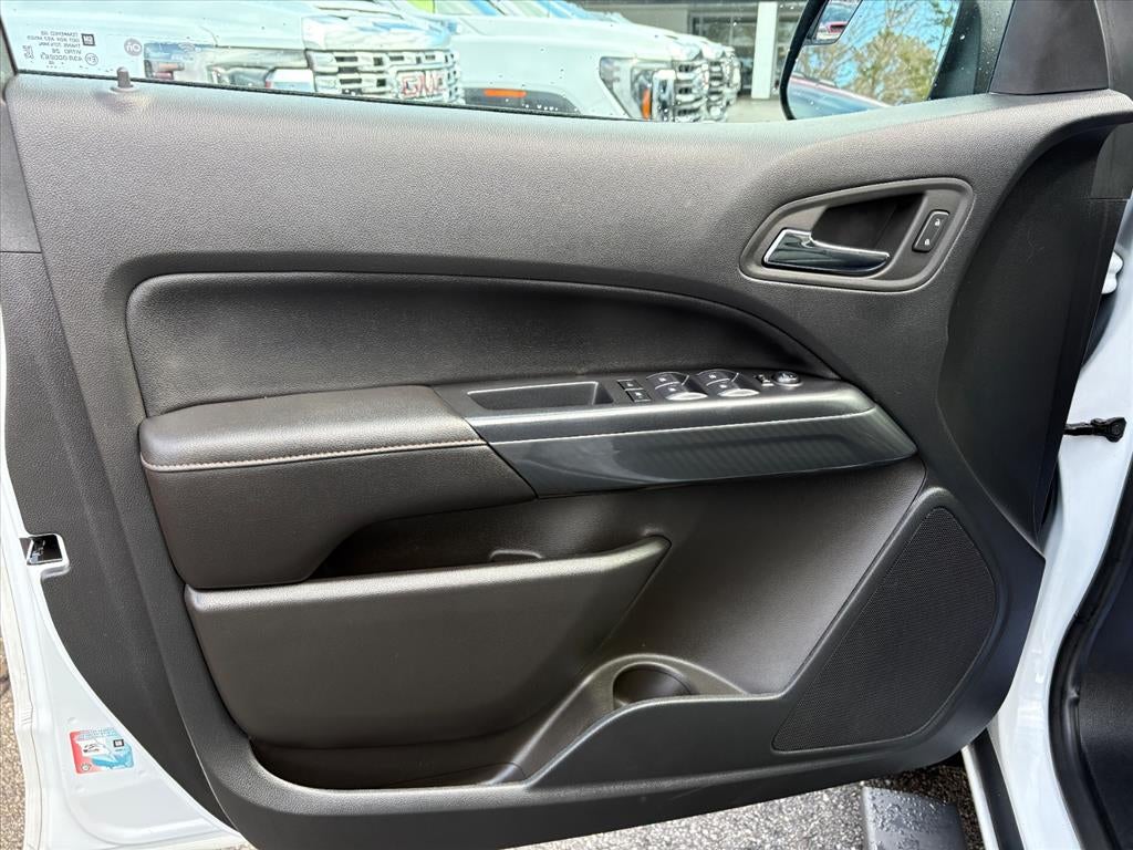 2022 GMC Canyon AT4 - Leather