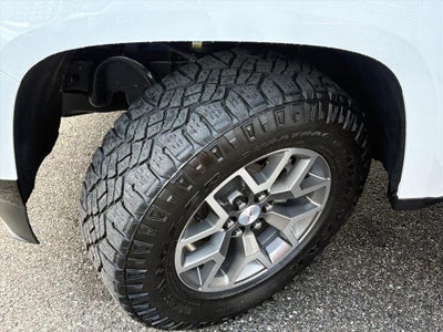 2022 GMC Canyon AT4 - Leather