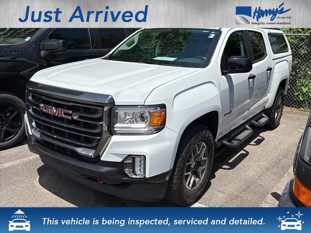 2022 GMC Canyon 4WD AT4 Crew Cab Short Box's photo