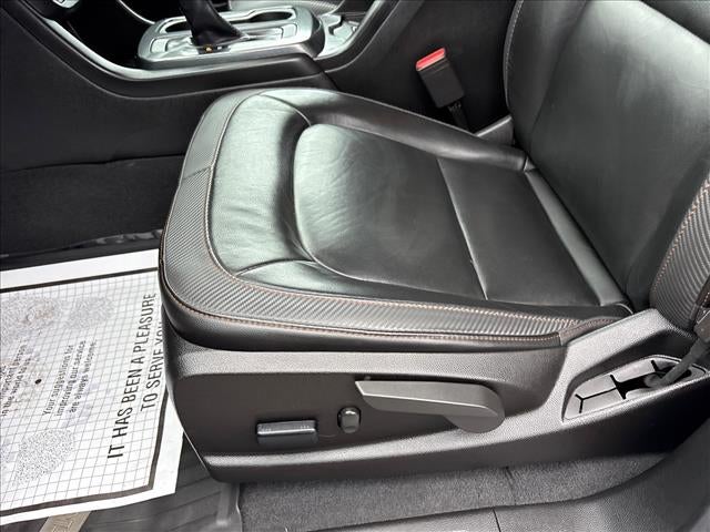 2022 GMC Canyon AT4 - Leather