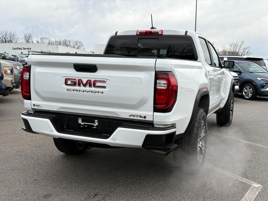 2024 GMC Canyon AT4