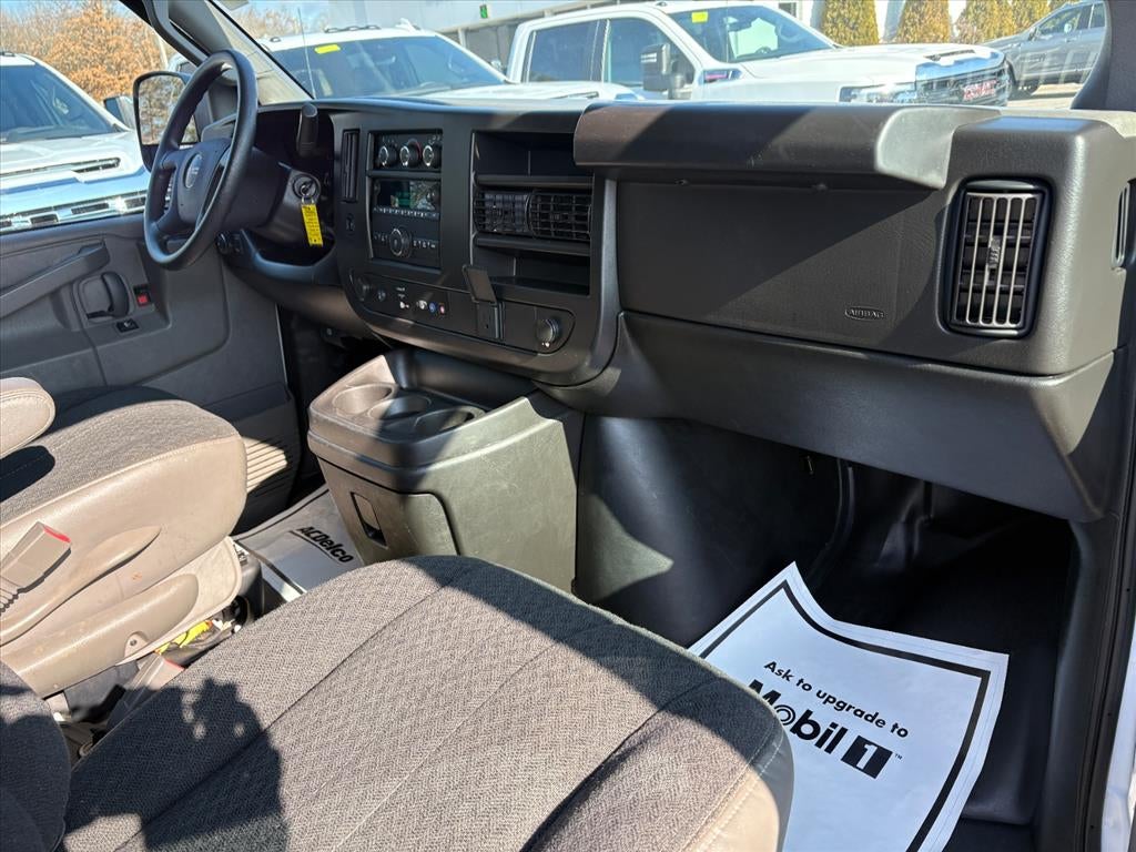 2024 GMC Savana Cargo 2500 Work Van