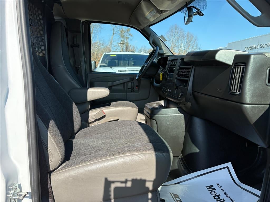 2024 GMC Savana Cargo 2500 Work Van