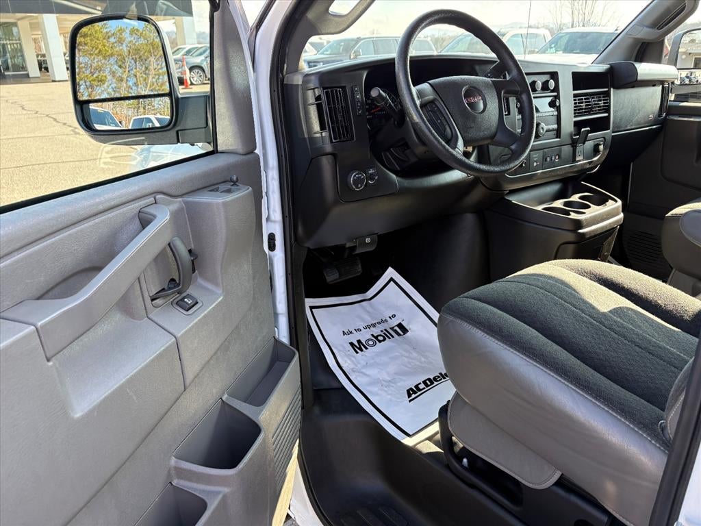 2024 GMC Savana Cargo 2500 Work Van