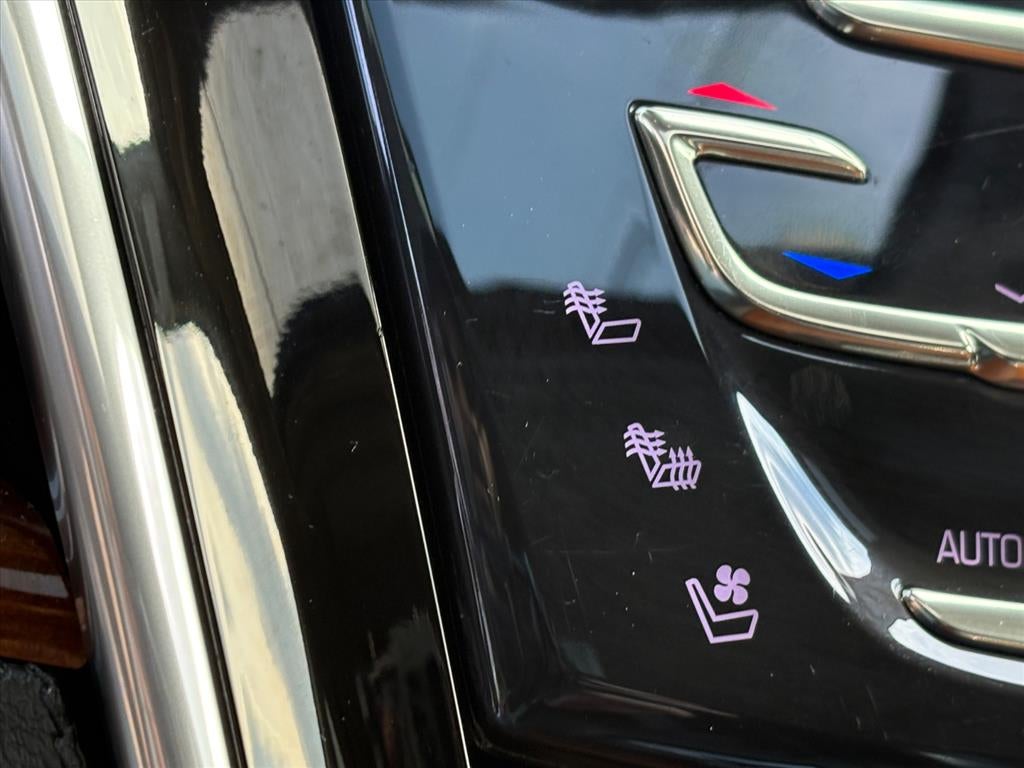 2018 Cadillac Escalade Luxury