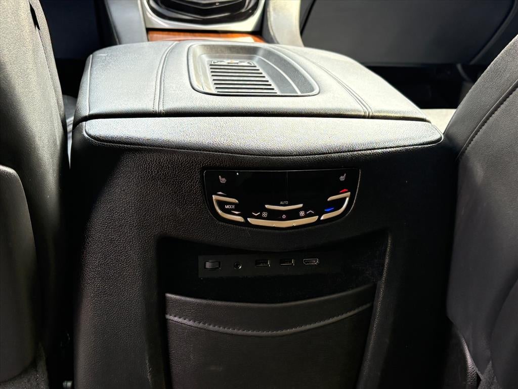 2018 Cadillac Escalade Luxury