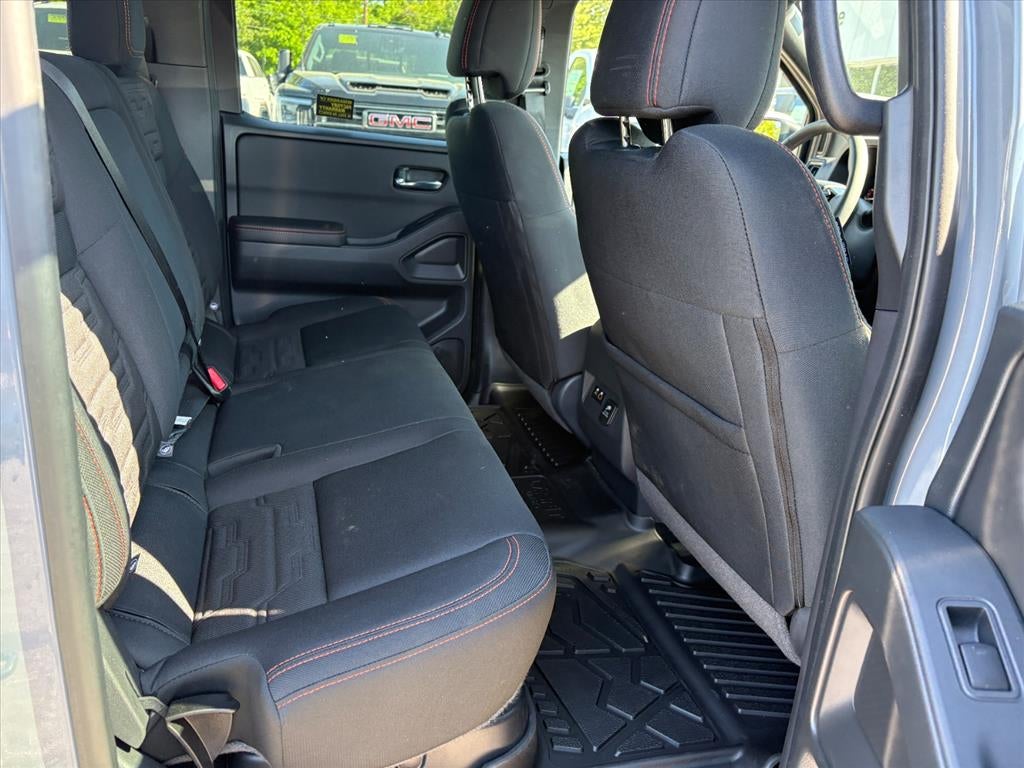 2025 Nissan Frontier Crew Cab PRO-4X 4x4