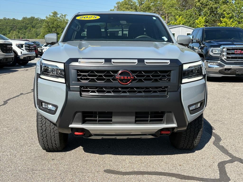 2025 Nissan Frontier Crew Cab PRO-4X 4x4