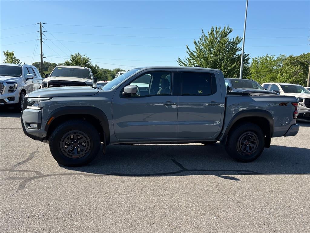 2025 Nissan Frontier Crew Cab PRO-4X 4x4