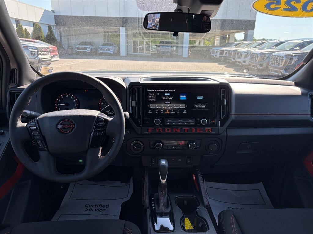 2025 Nissan Frontier Crew Cab PRO-4X 4x4