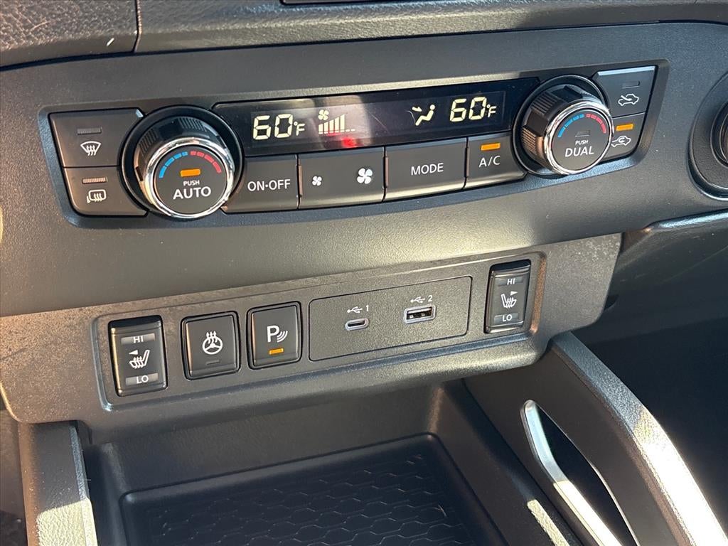 2022 Nissan Frontier SV