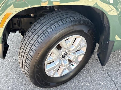 2022 Nissan Frontier SV