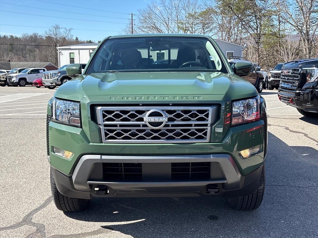 2022 Nissan Frontier SV