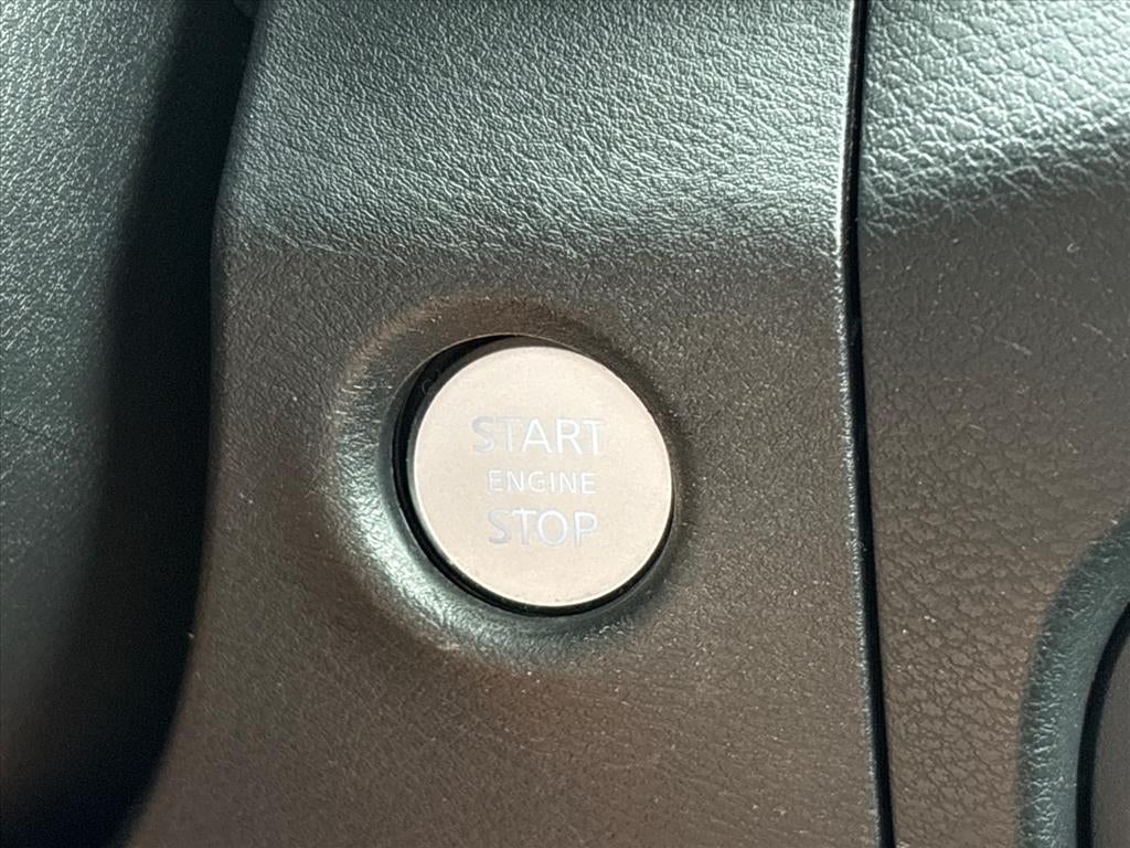 2022 Nissan Frontier Crew Cab PRO-4X 4x4