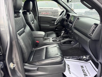 2022 Nissan Frontier Crew Cab PRO-4X 4x4
