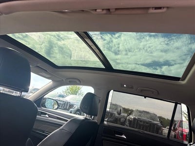 2021 Volkswagen Atlas 3.6L V6 SE w/Technology