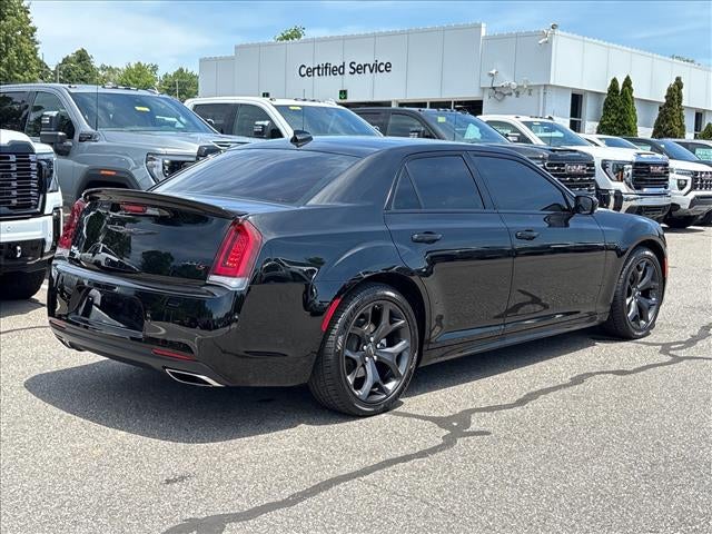 2022 Chrysler 300 S
