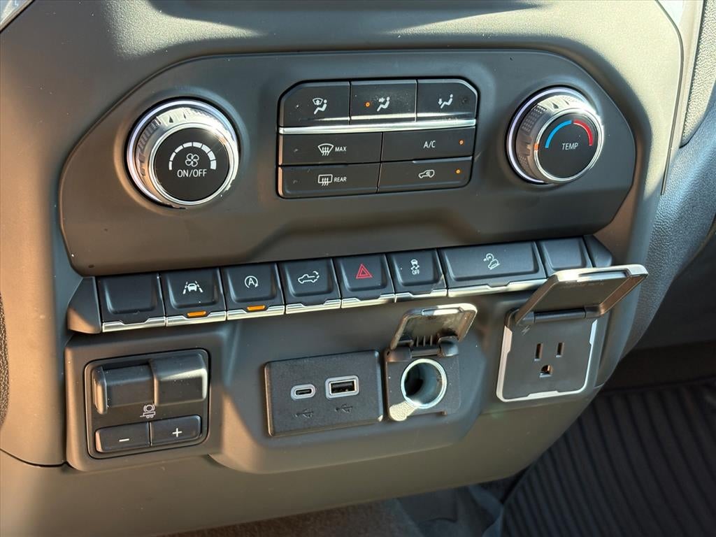 2024 Chevrolet Silverado 1500 Custom Trail Boss