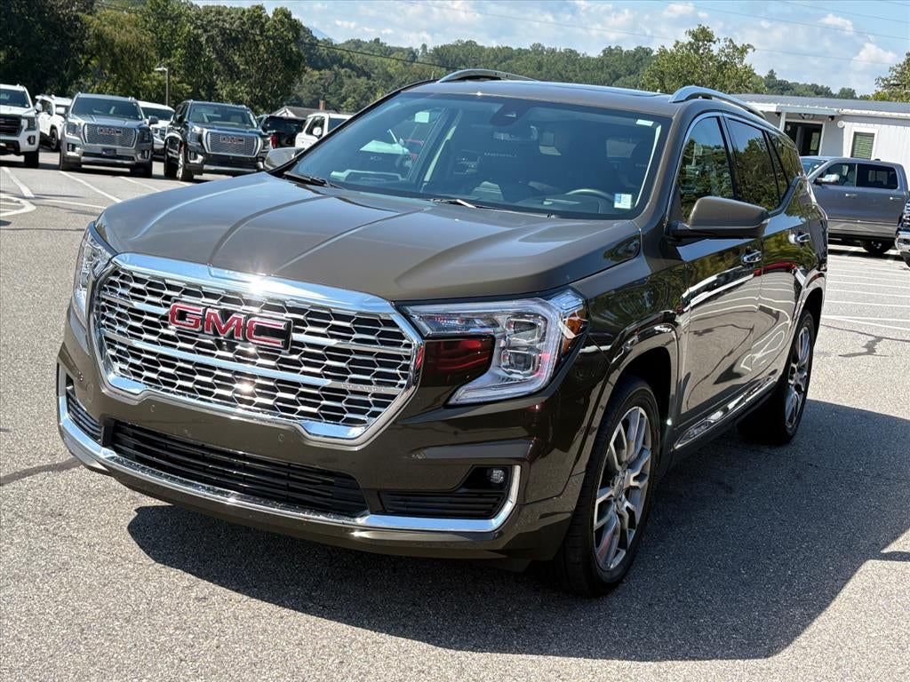 2023 GMC Terrain Denali