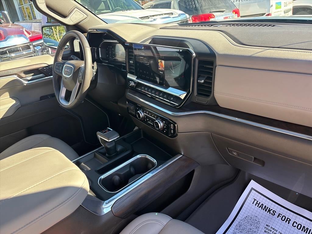 2024 GMC Sierra 1500 SLT - Photo 24