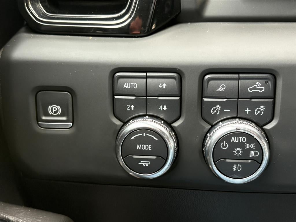 2024 GMC Sierra 1500 AT4X