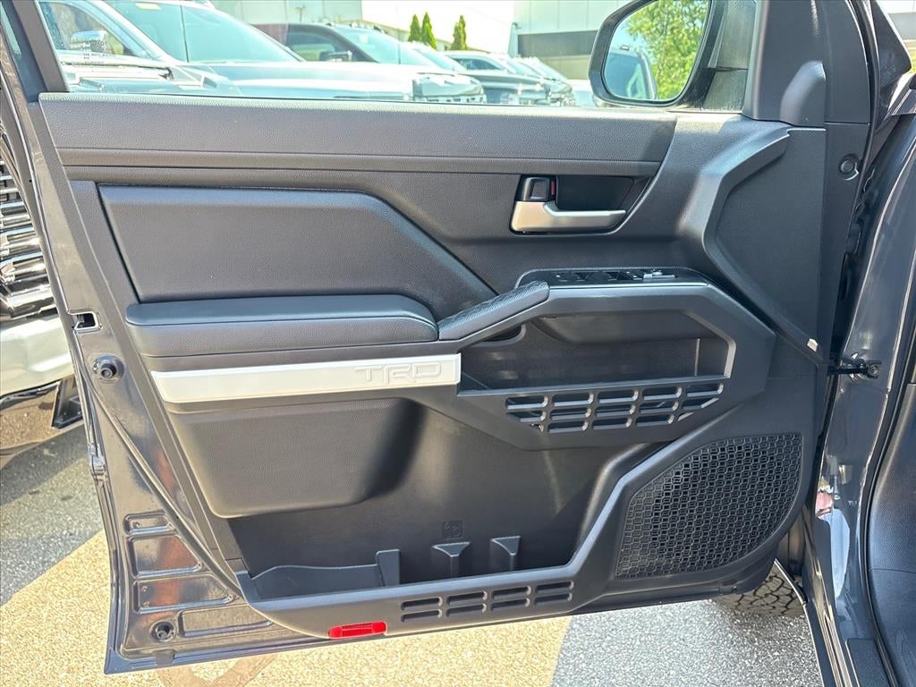 2024 Toyota Tacoma 4WD SR5