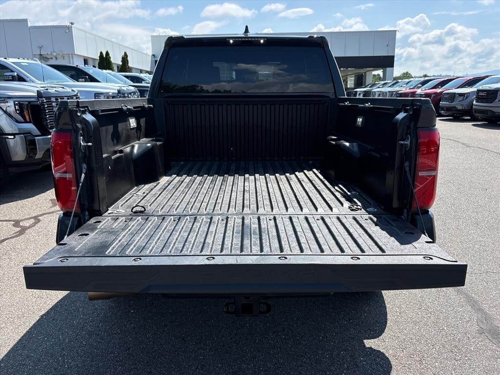 2024 Toyota Tacoma 4WD SR5